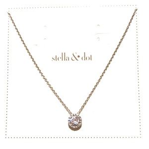 Duchess Pendant Necklace